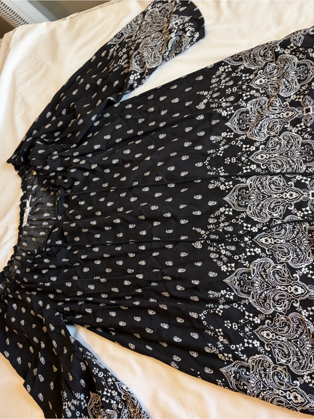Splendid Black and White Paisley Off-Shoulder Top